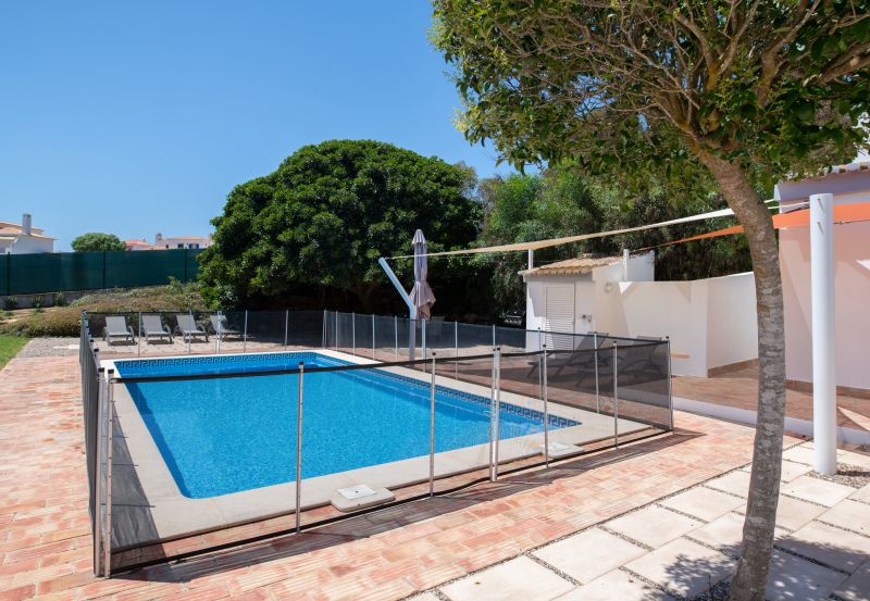 Child-Safe Pool Barrier